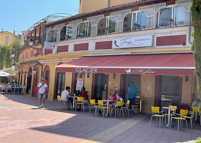 Апартаменты Location Saisonniere 220 M Des Plages *